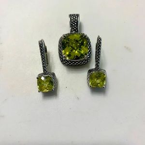 Earrings and snap necklace pendant